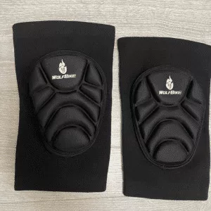 Modtog Snowboarding Impact Padded Shorts og knæbeskyttelse fra kunde T*****r.